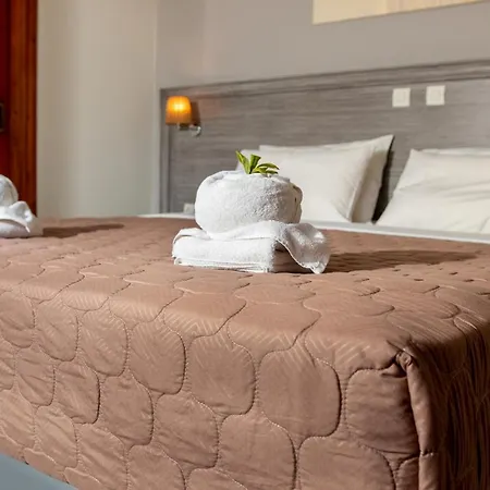 Aparthotel Anna Katerina 3*